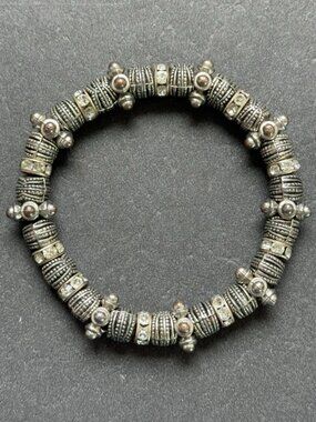 VINTAGE Two-Tone Stretch Bead Bracelet Antique Details Bohemian Southwest